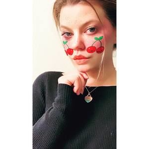 Meet your Posher, Brittnee